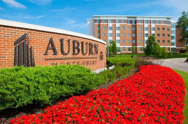 Cổng vào đại học Auburn