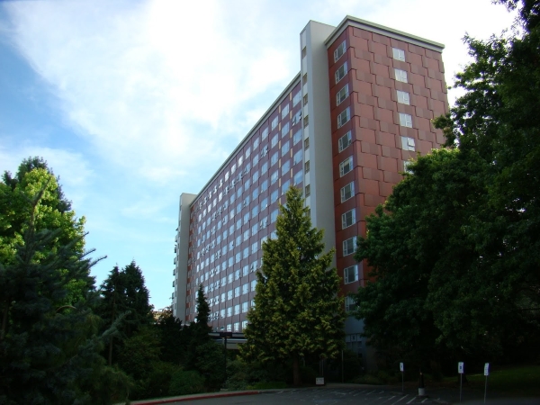 Khu Campion Hall