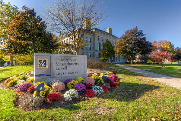 Đại học Massachusetts Lowell
